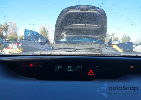 2008 Toyota Prius z USA, uszkodzony, nr VIN JTDKB20U687744951